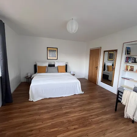 Hintere Schoene Apartament *